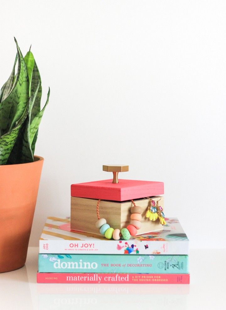 10 Minutes Or Less DIY Jewelry Box
