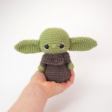 15 Free Baby Yoda Crochet Patterns - All Sands