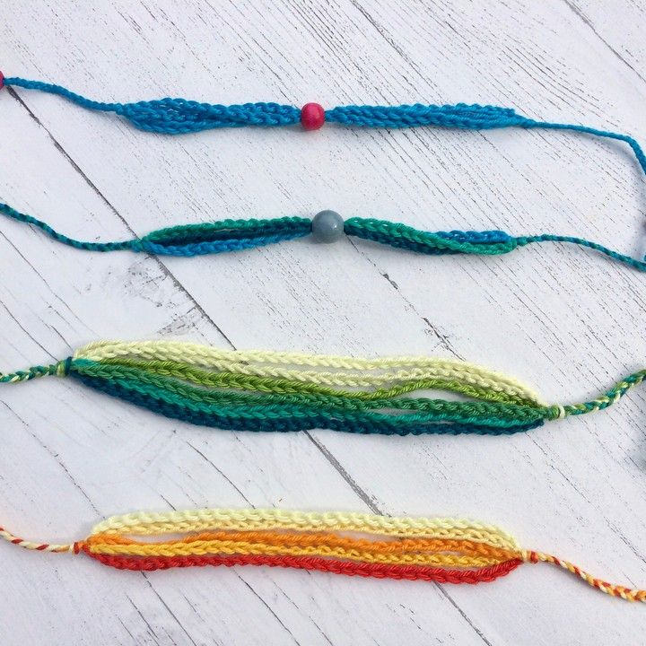 Crochet Bracelet For Complete Beginners