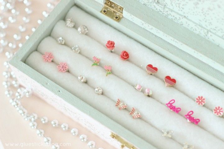 DIY Earring Storage Box