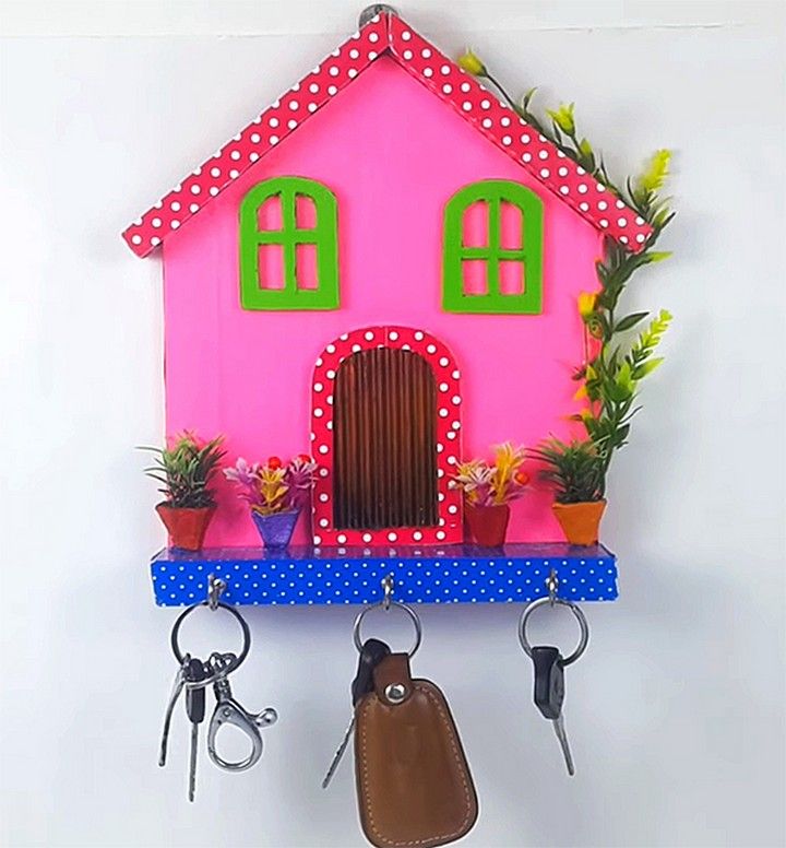 DIY Key Holder Using Cardboard