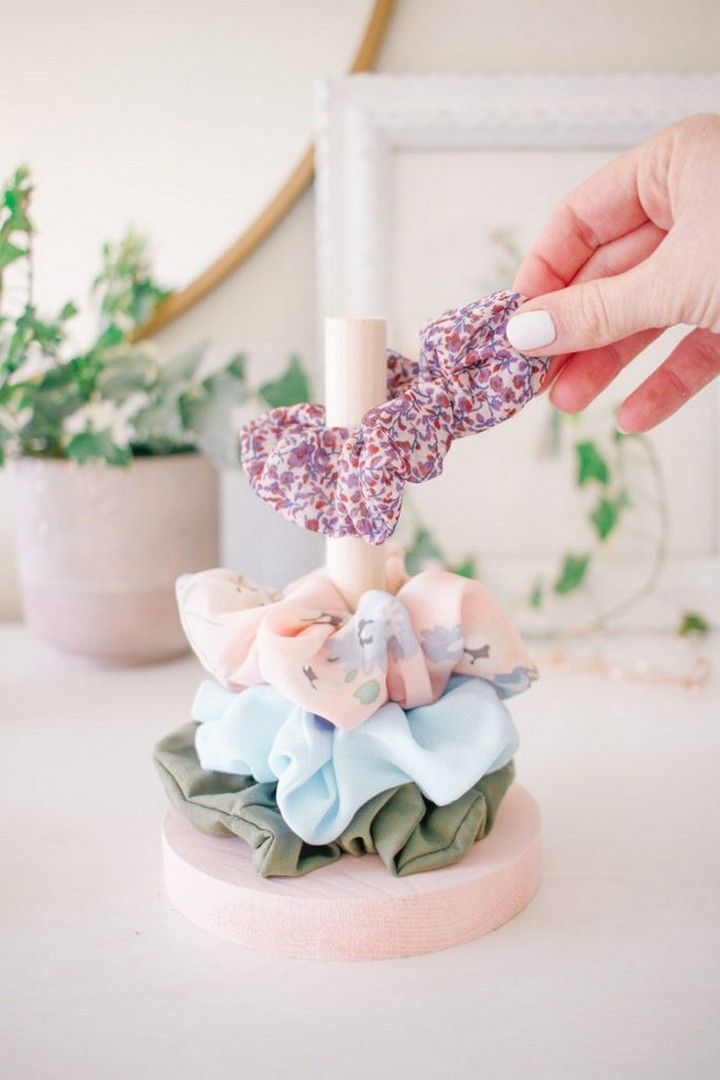 DIY Scrunchie Holder