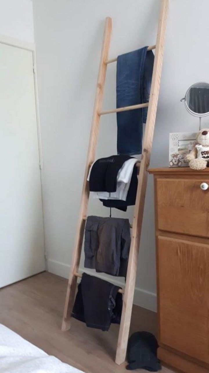DIY Simple Clothing Rack