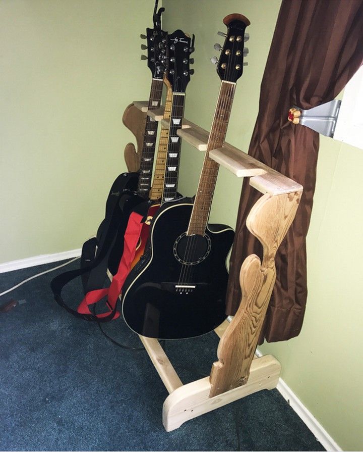 DIY Wood Multi Guitar Stand