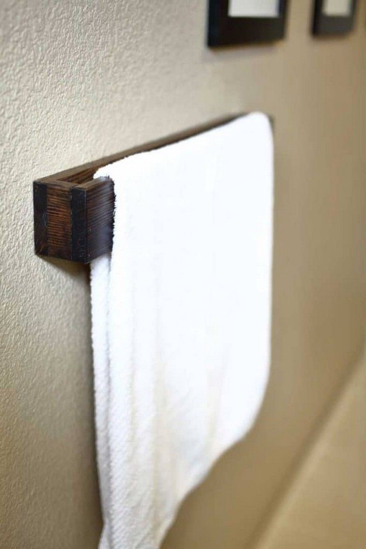 DIY Wooden Towel Bar