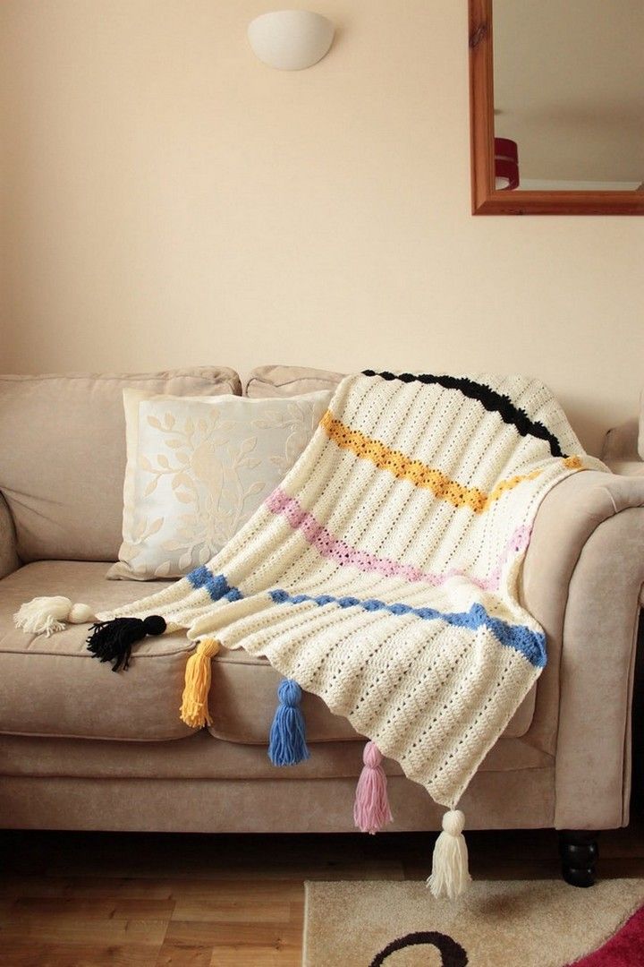 Dotted Ripple Blanket