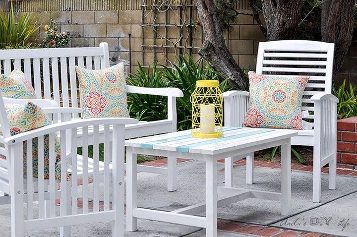 Easy $15 DIY Outdoor Coffee Table