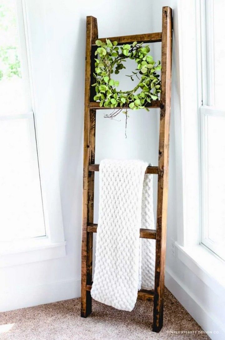 Easy $15 DIY Wooden Blanket Ladder