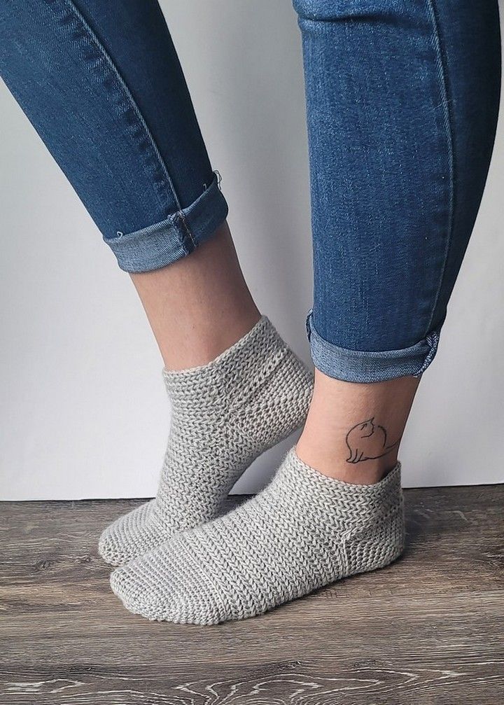 Fishbone Crochet Ankle Socks