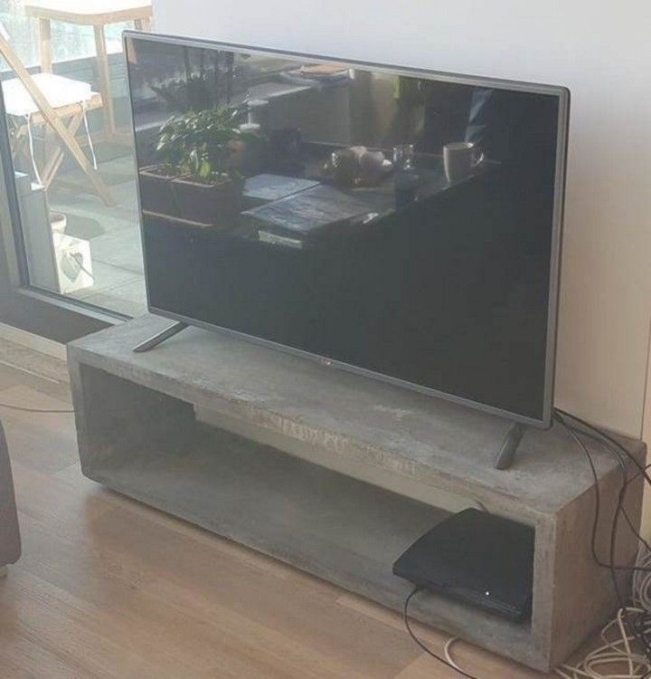 Floating Concrete TV Stand DIY