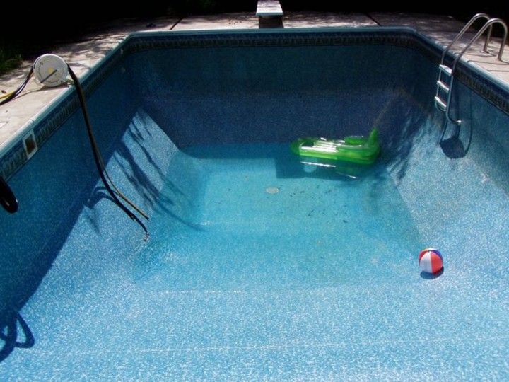How To Drain And Refill An Swimming Pool