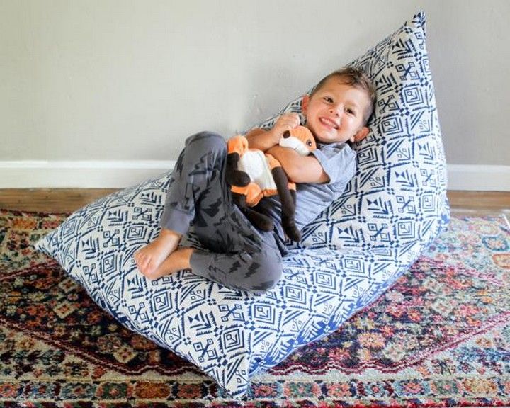 How To Make A Kid's Chair Using Stuffed Animals