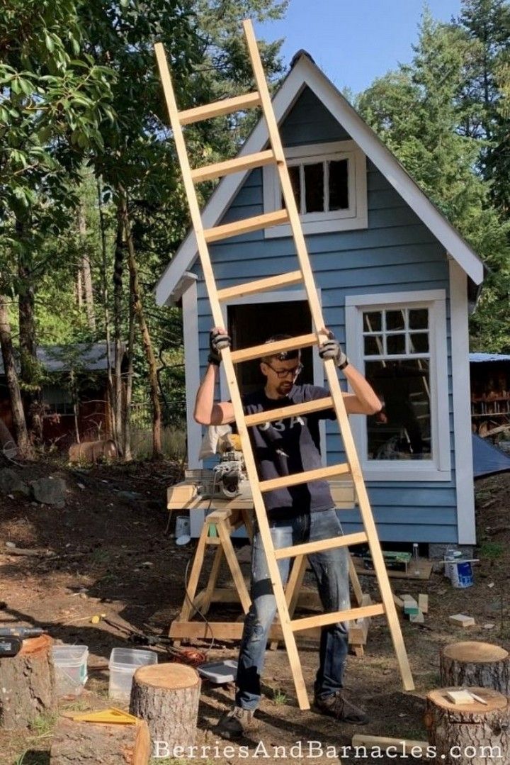 Simple And Sturdy Loft Ladder