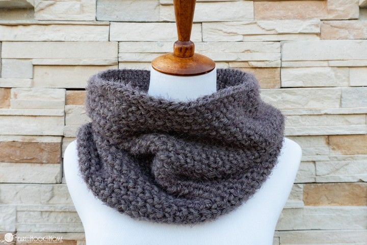 The Herringstone Cowl