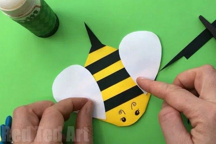 Bee Corner Bookmark