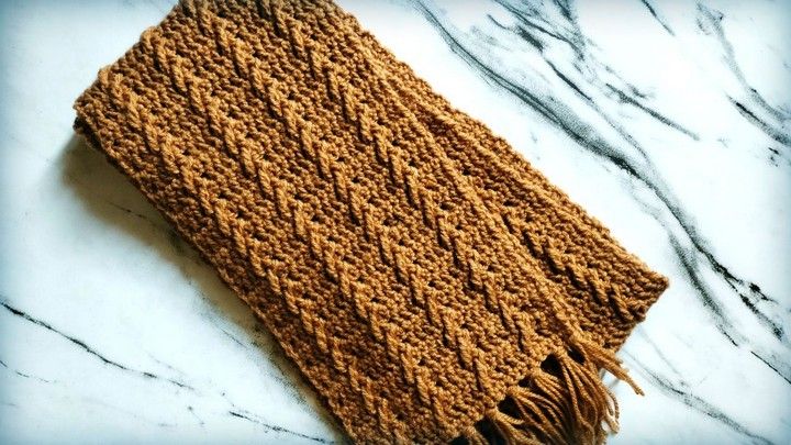 Cable stitch scarf