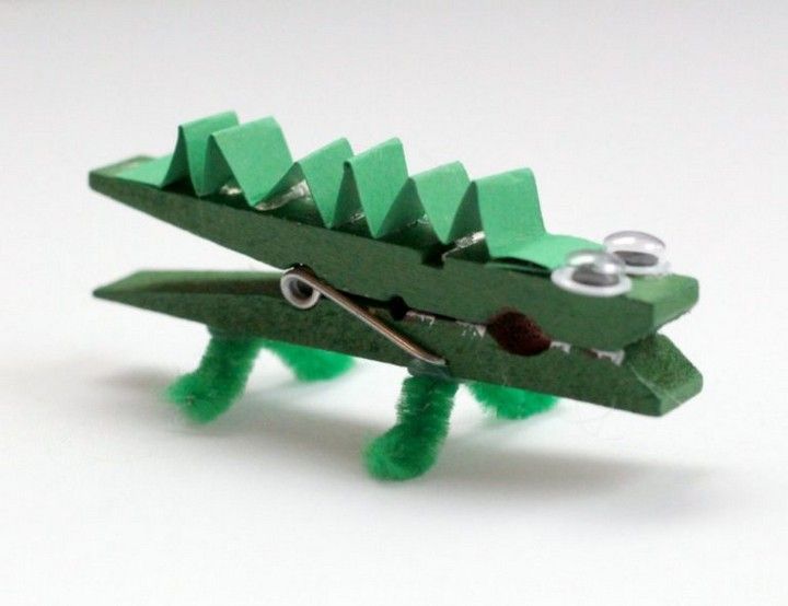 Chomping Clothespin Alligator Craft