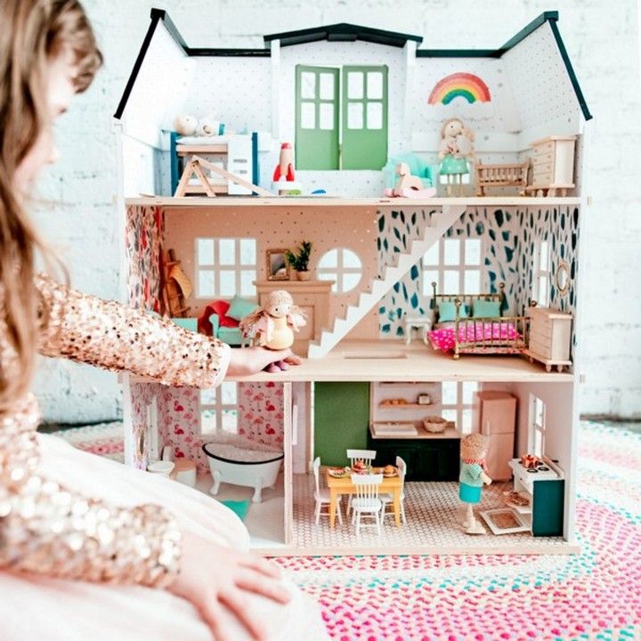 DIY Dollhouse Makeover Idea