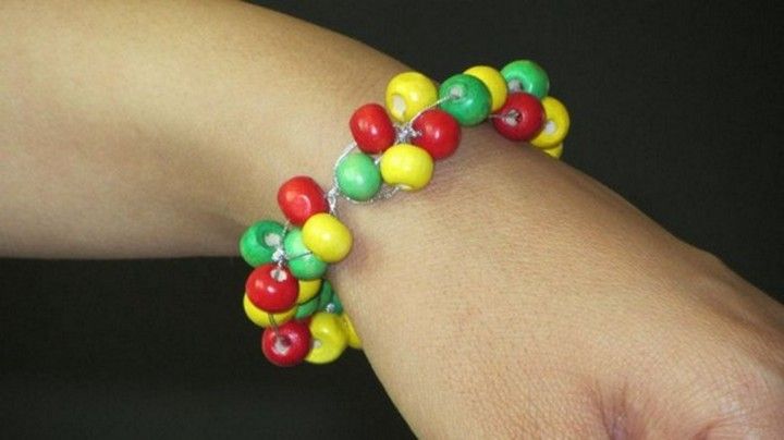 Easy to make wrist band 