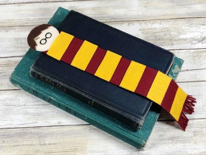 DIY Harry Potter Felt Bookmark