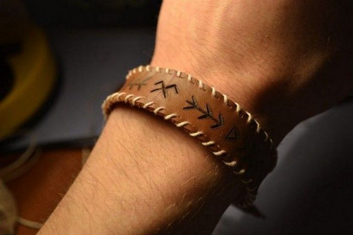 Leather strap for wrist