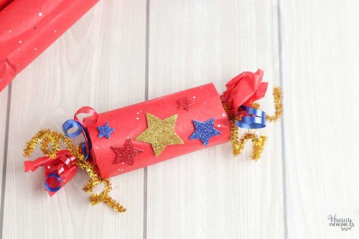 DIY Patriotic Toilet Paper Roll Confetti Poppers