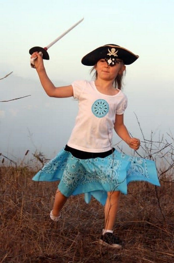 DIY Pirate Costumes For Kids