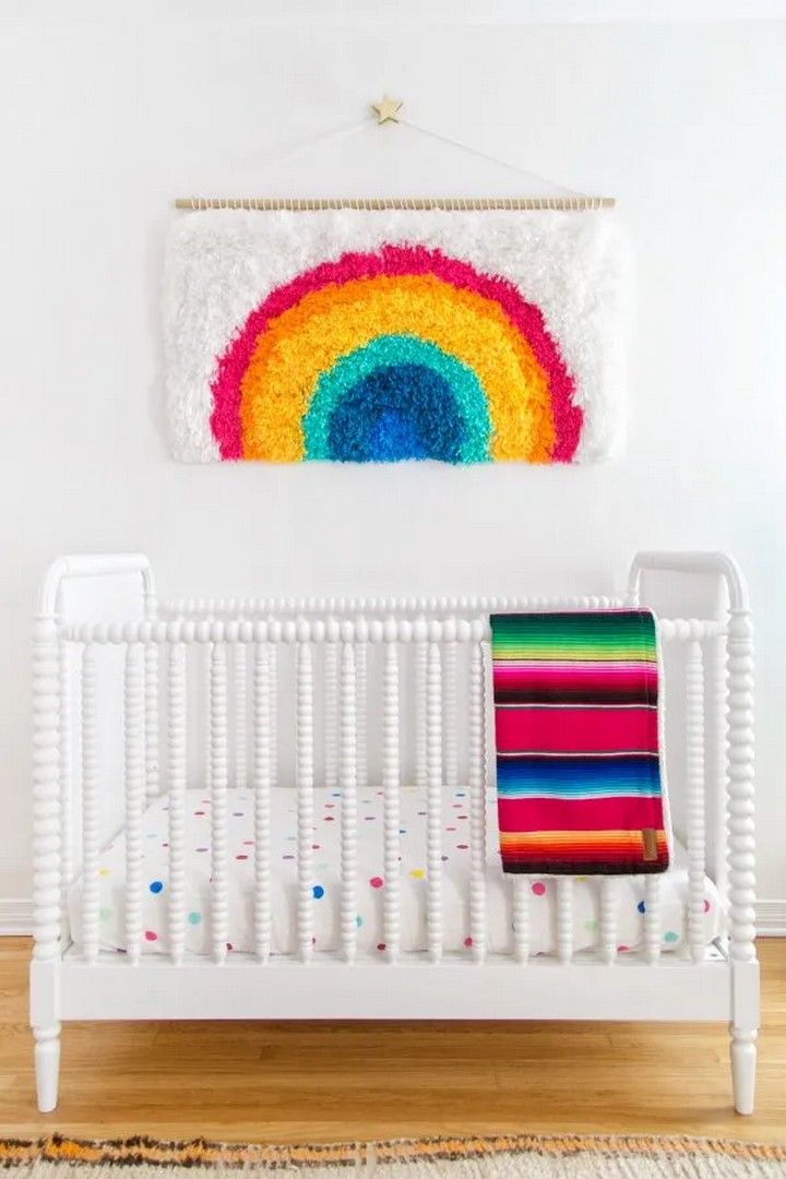 DIY Rainbow Latch Hook Wall Hanging