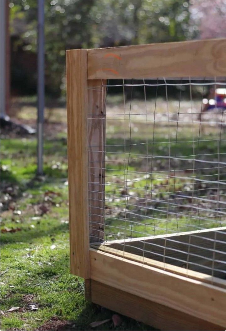 DIY Raised Bed Garden Fence