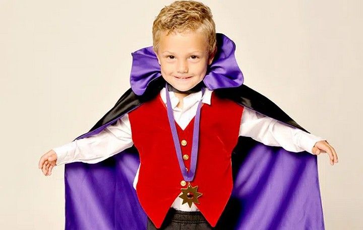 DIY Vampire Costume For Kids 