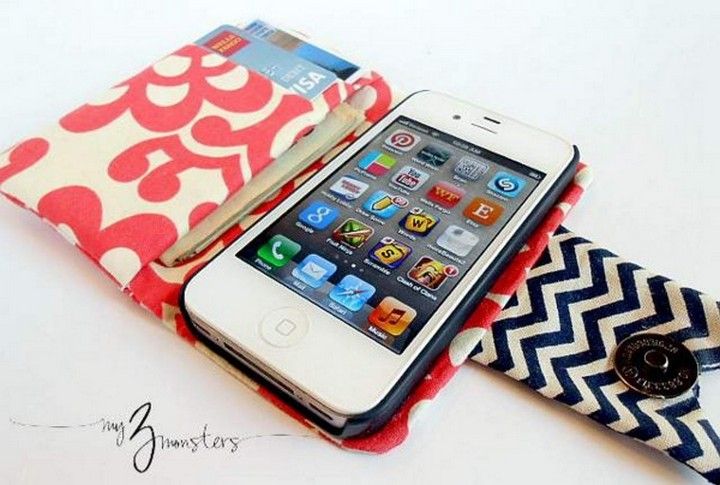 DIY iPhone 4 Wallet