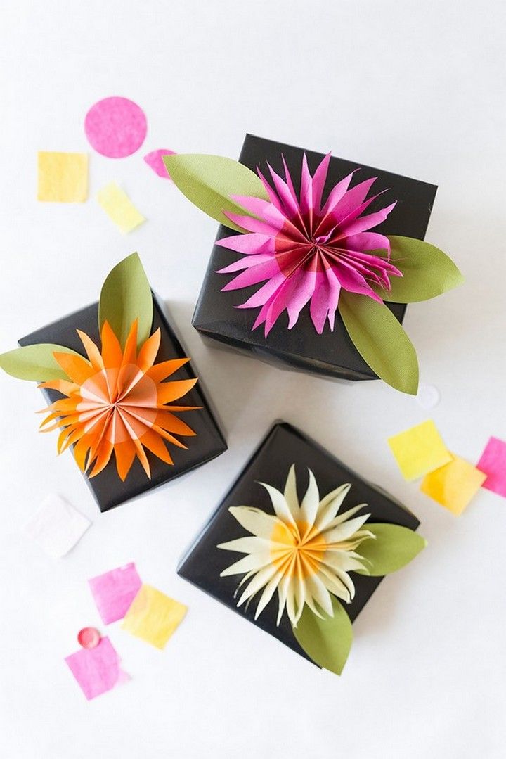 DIY paper tissue flower gift topper