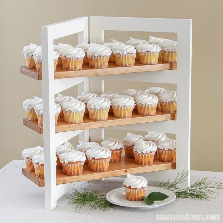 Folding DIY Cupcake Stand