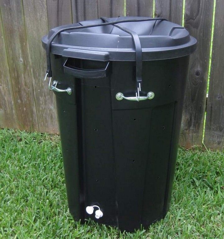 Inexpensive Compost bucket