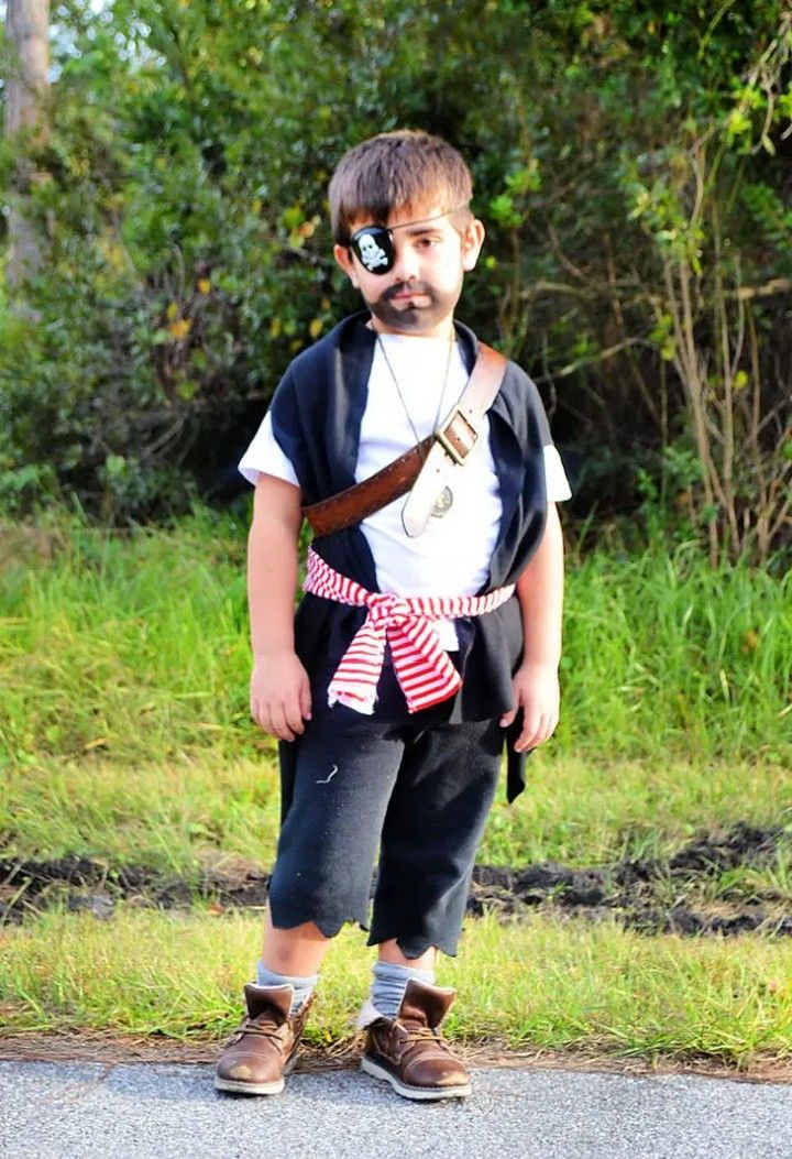 Make Your Own Pirate Costume