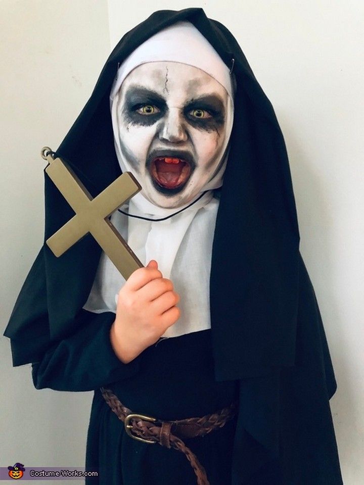 The Nun Costume 1